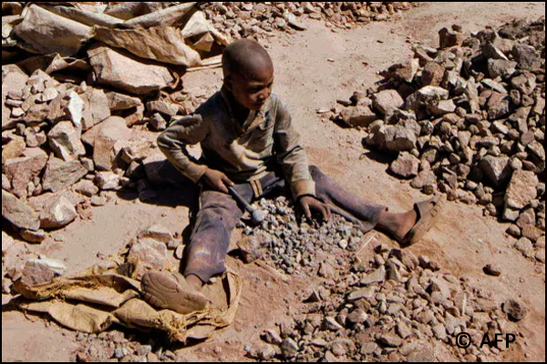 DR Congo child miner